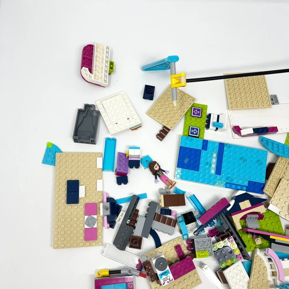 LEGO Friends Snow Resort Ski Lift INCOMPLETE Lot Parts Bulk Diverse Parts - Picture 4 of 10